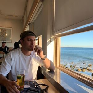 Meet your Posher, Todd